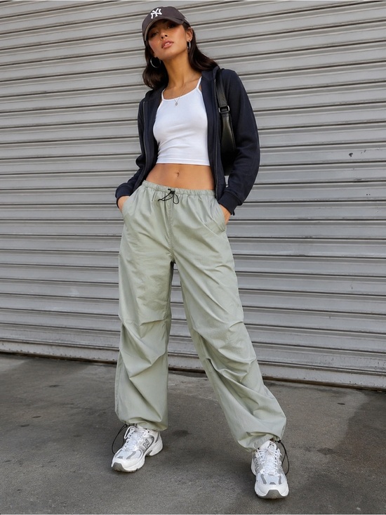 Divided Pants - Divided H&M 90’s Y2K Parachute Pants Green Wide Leg Drawstring M